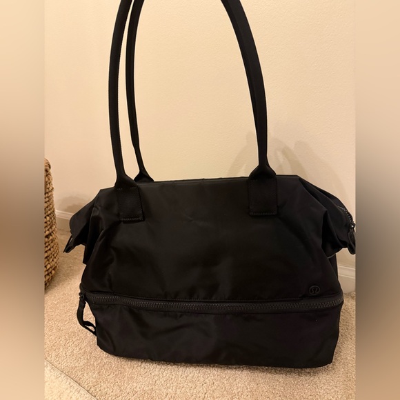 lululemon athletica Handbags - Lululemon Black Tote Bag
